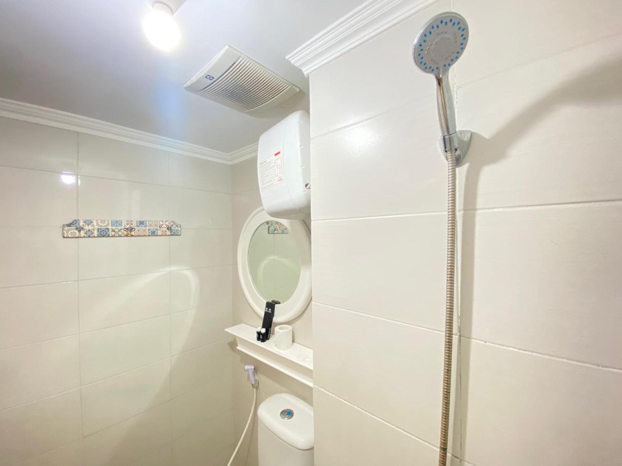 Apartemen Well Furnished At Grand Afrika By Travelio Bandung